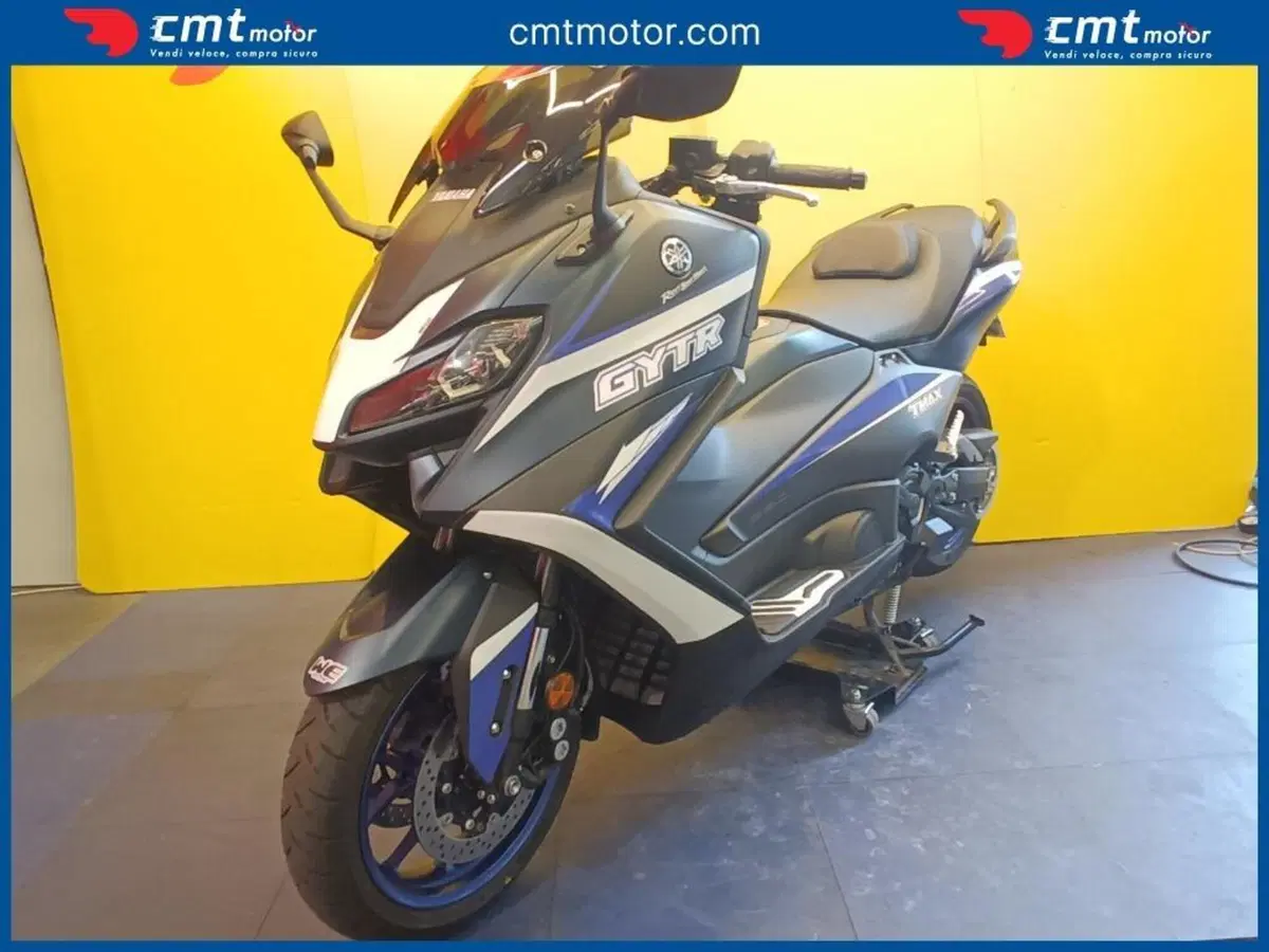 Yamaha T-Max 560 (2022 - 24) (6)