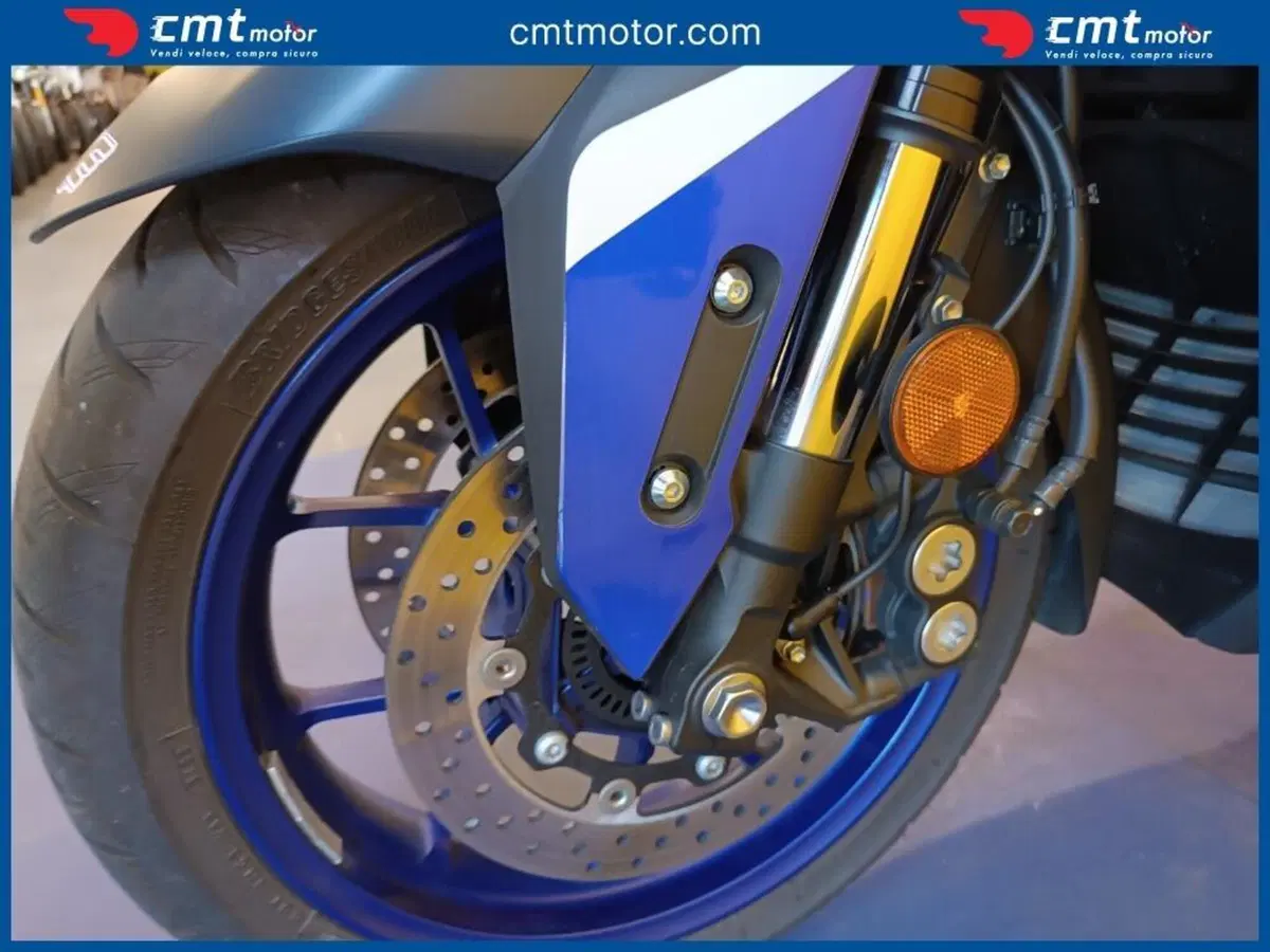 Yamaha T-Max 560 (2022 - 24) (11)