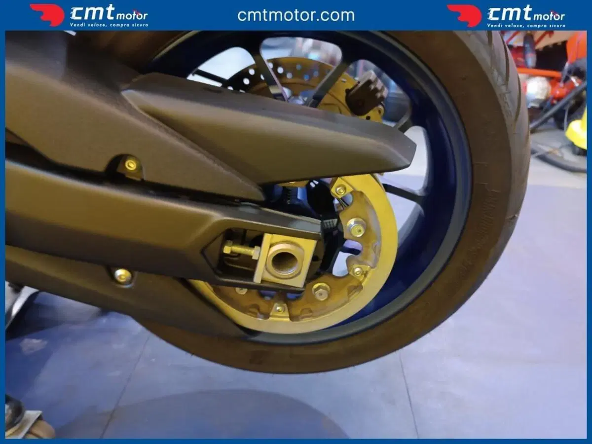 Yamaha T-Max 560 (2022 - 24) (13)