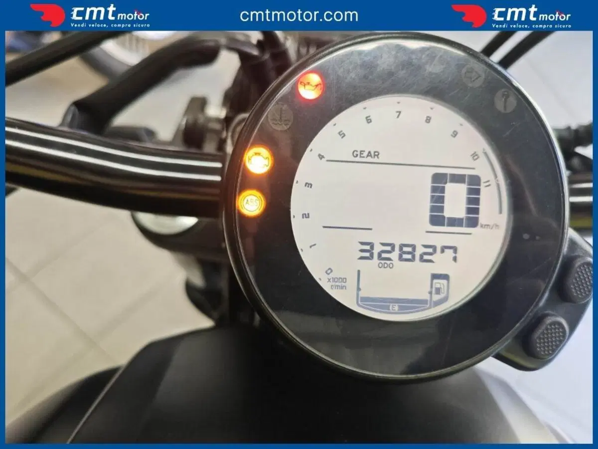 Yamaha XSR 700 ABS (2016 - 20) (5)