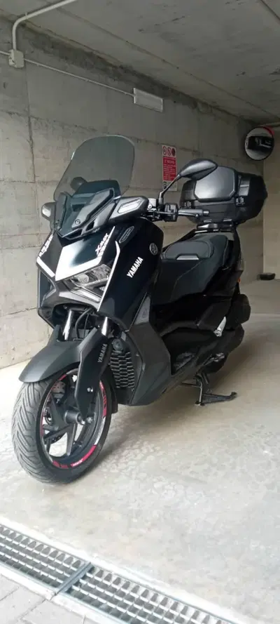 Yamaha X-Max 300 Tech Max (2025 - 26) usata