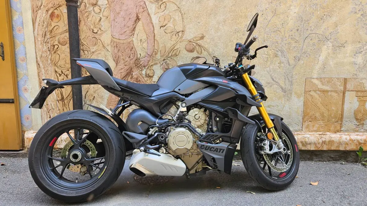 Ducati Streetfighter V4 S (2023 - 24)