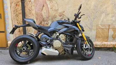 Ducati Streetfighter V4 S (2023 - 24) usata
