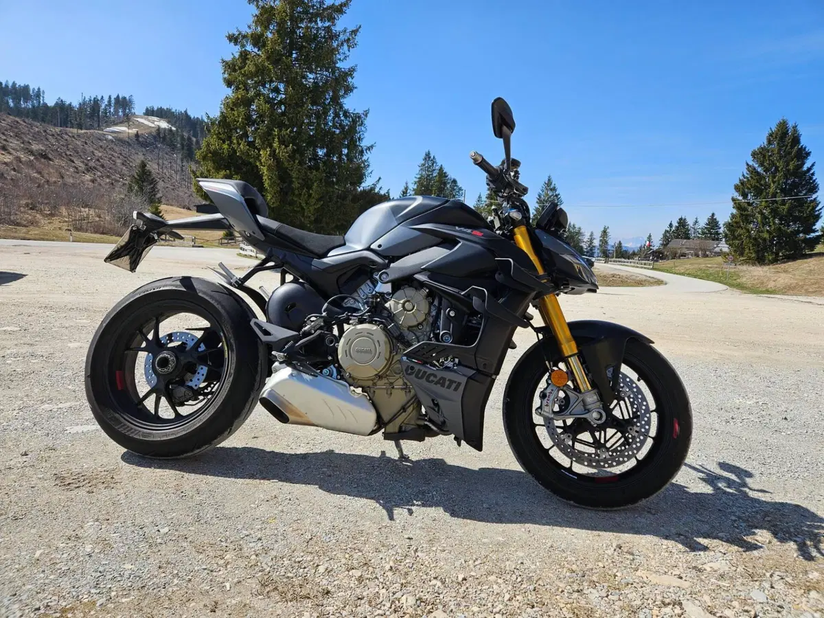 Ducati Streetfighter V4 S (2023 - 24) (3)