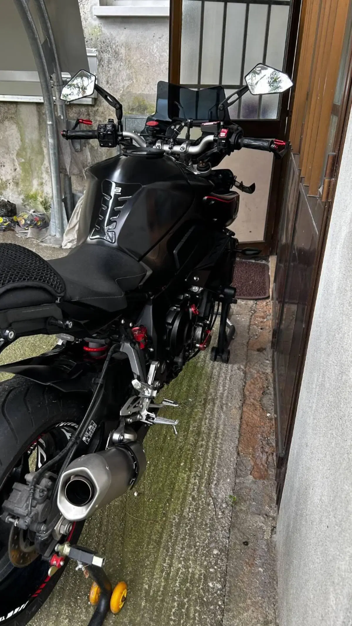 Yamaha MT-10 (2017 - 20) (6)