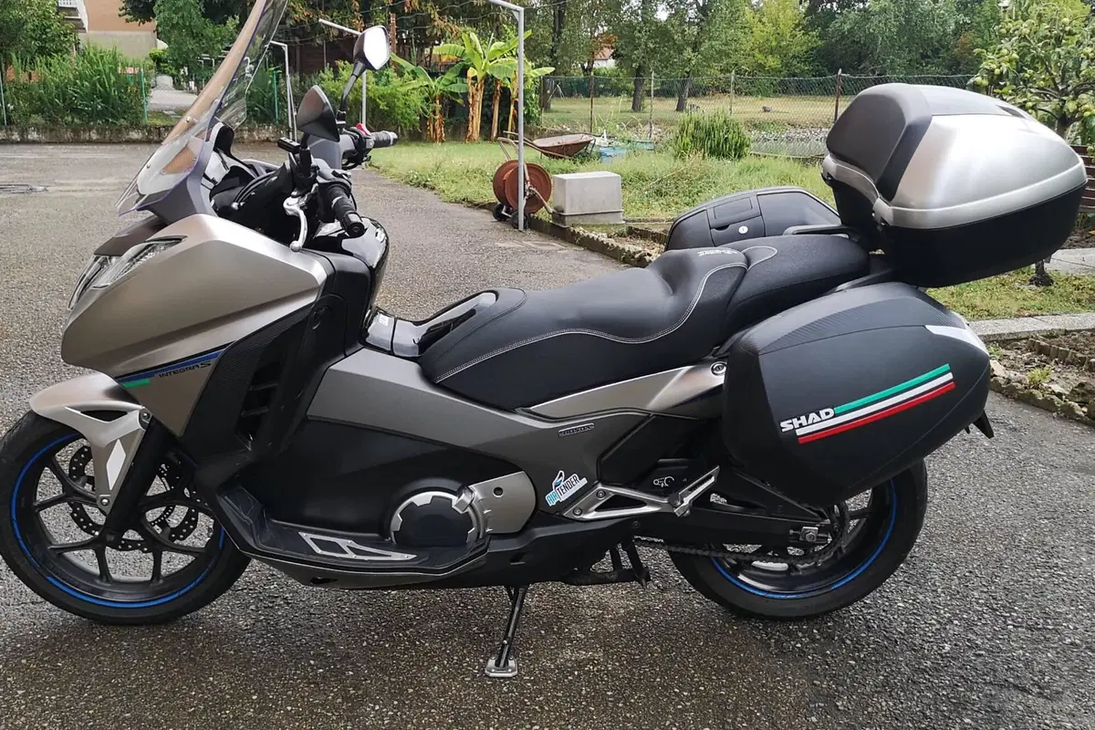 Honda Integra 750 DCT (2016 - 17) (6)