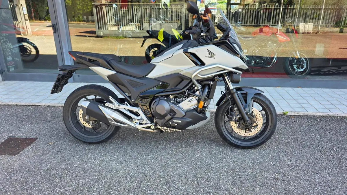 Honda NC 750 X DCT (2025 - 26)