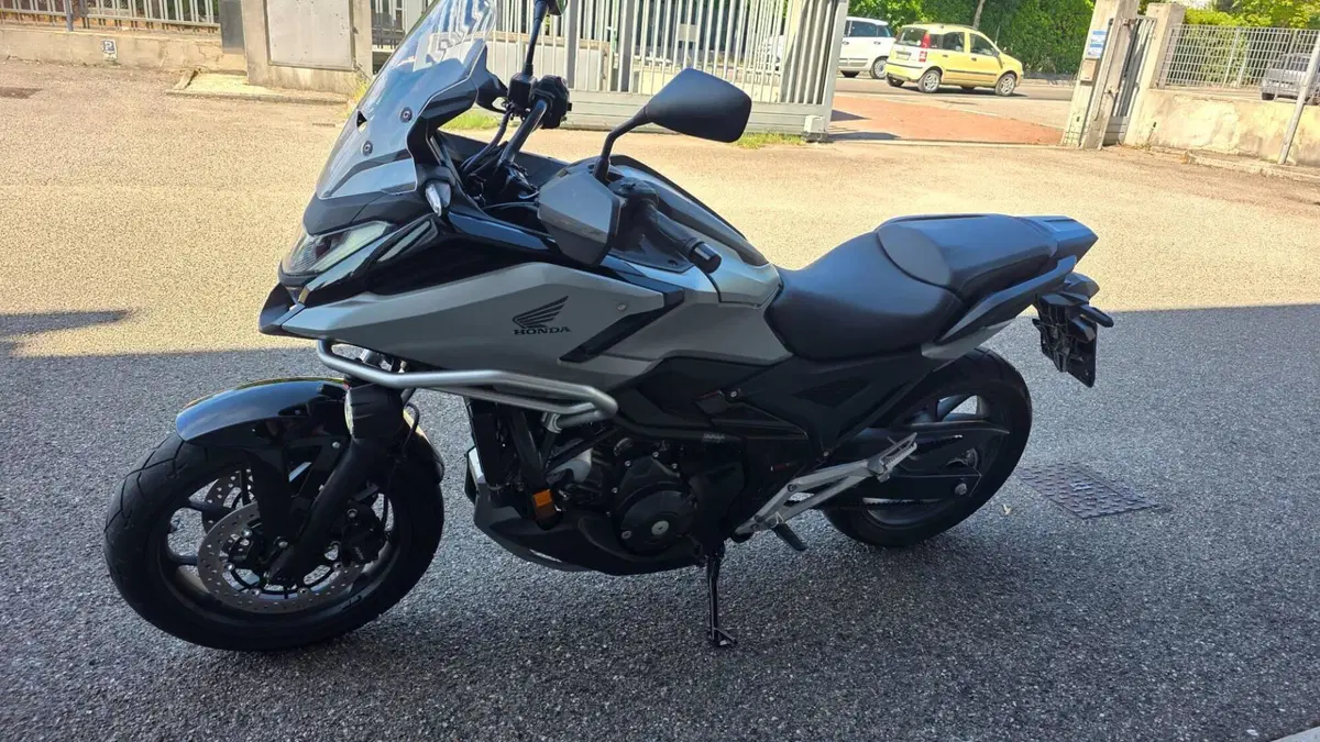 Honda NC 750 X DCT (2025 - 26) (4)