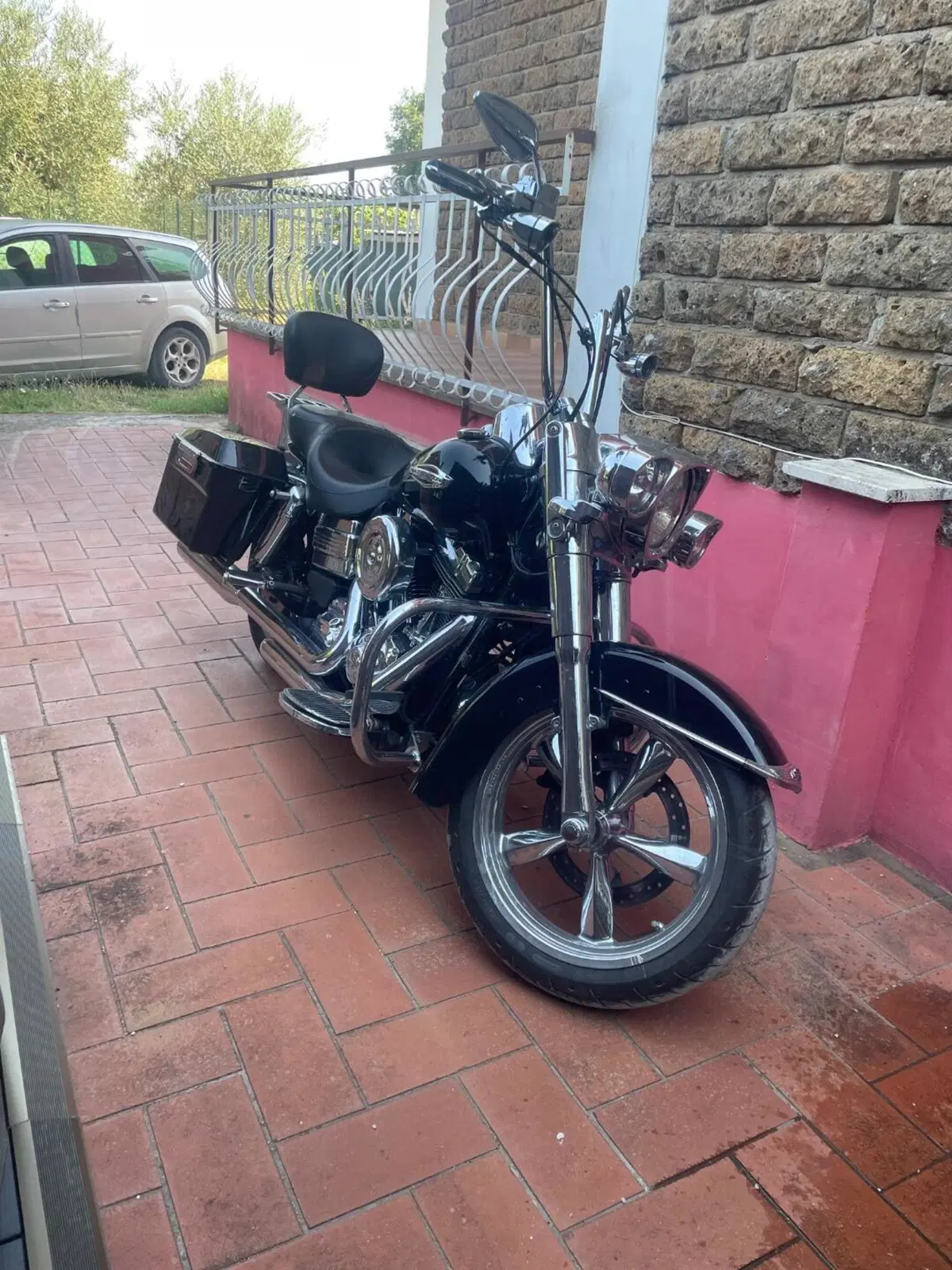 Harley-Davidson 1690 Wide Glide (2010 - 17) - FXDWG (4)