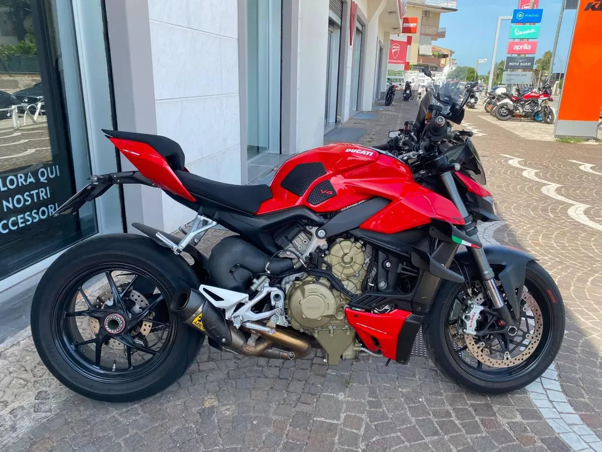 Ducati Streetfighter V4 (2023 - 24)