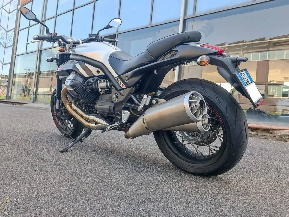 Moto Guzzi Griso 1200 8V Special Edition (2012 - 16) (9)