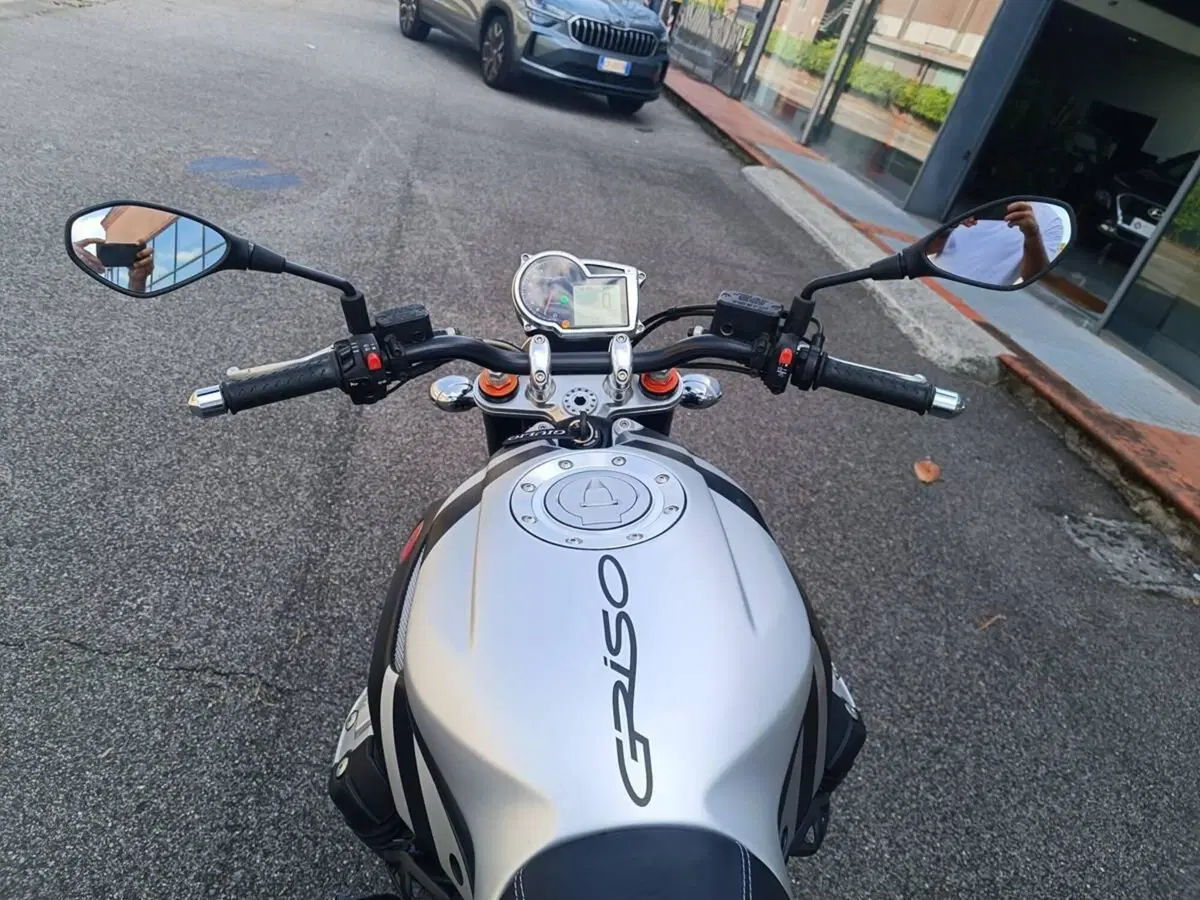 Moto Guzzi Griso 1200 8V Special Edition (2012 - 16) (11)