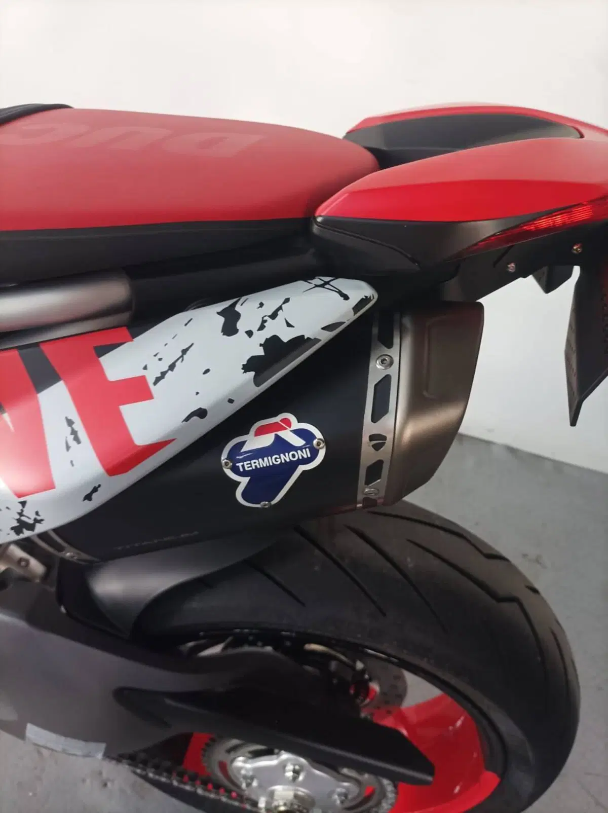 Ducati Hypermotard 950 RVE (2022 - 25) (5)