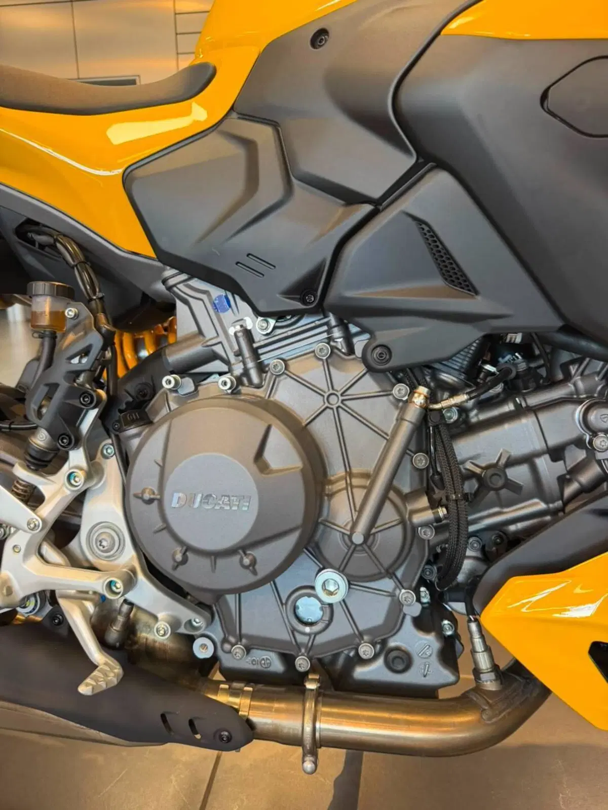 Ducati Streetfighter V2 S (2025 - 26) (6)