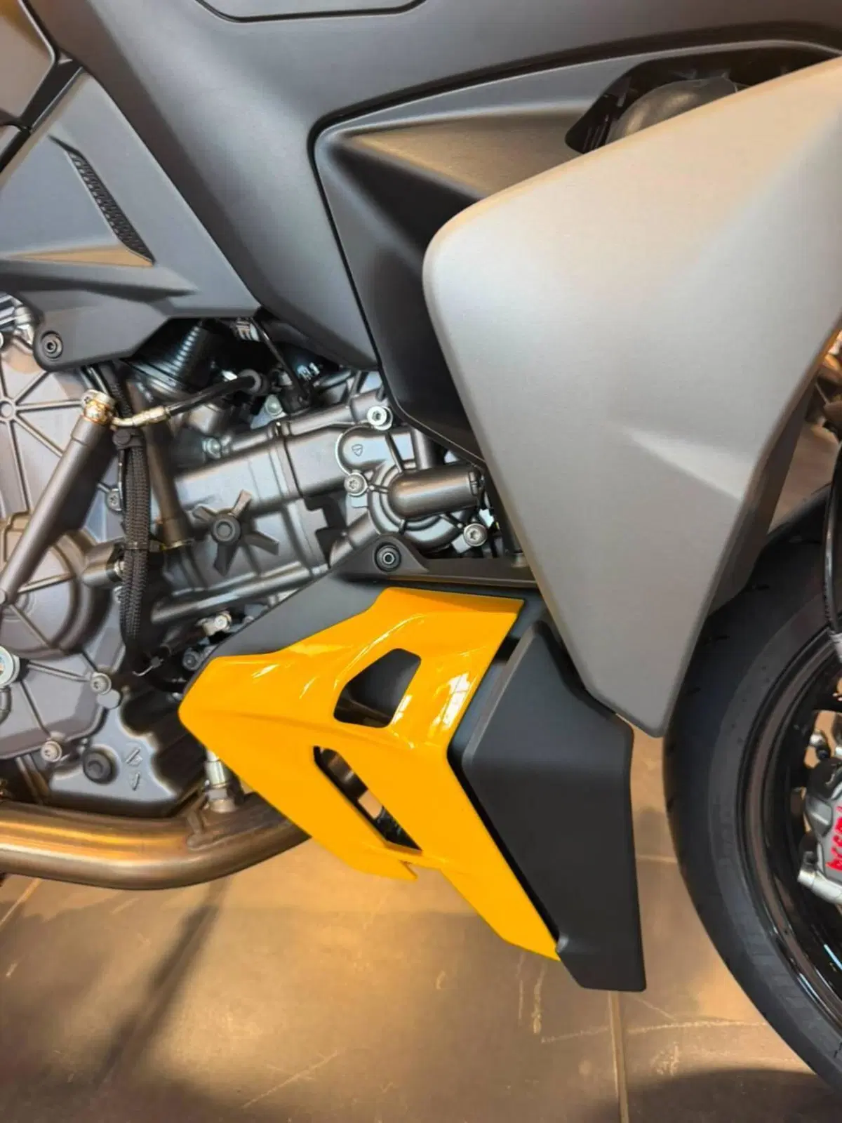 Ducati Streetfighter V2 S (2025 - 26) (7)