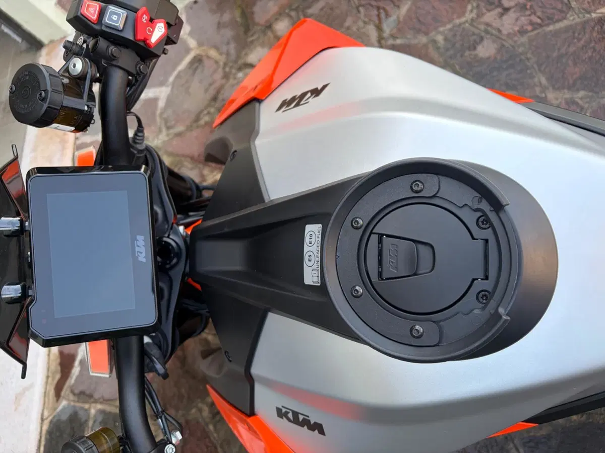 KTM 1290 Super Duke R EVO (2022 - 23) (13)