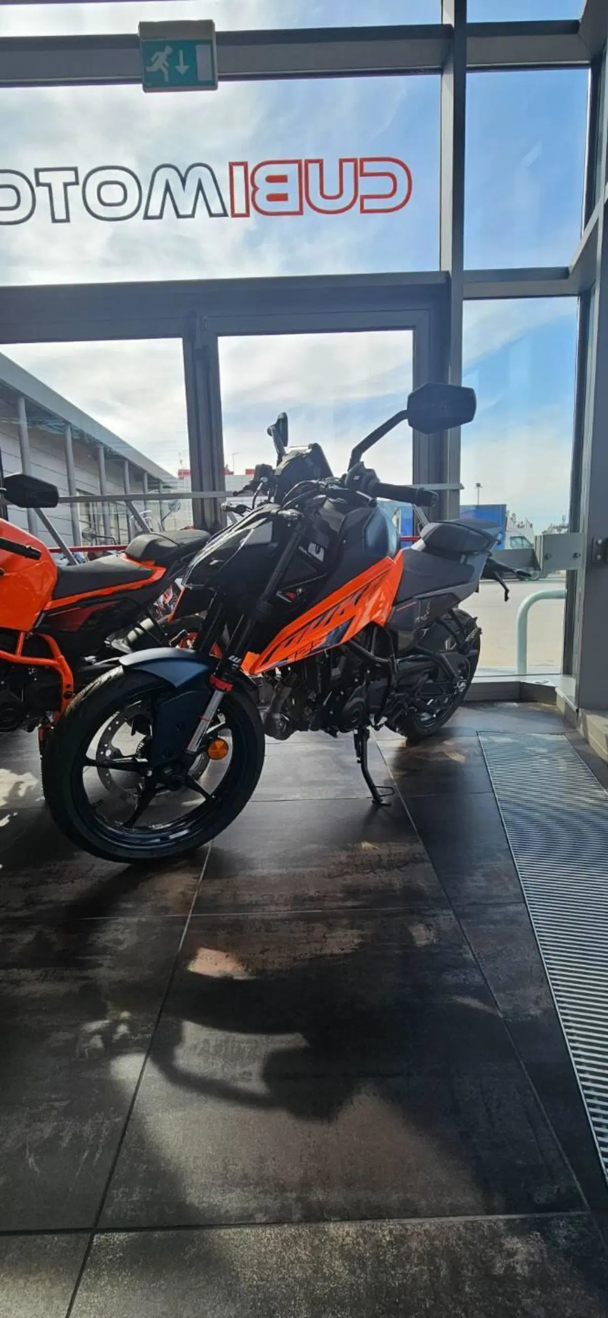 KTM 125 Duke (2024 - 25) (2)