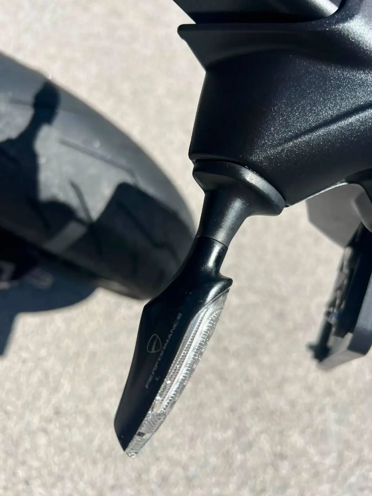 Ducati Hypermotard 698 Mono (2024 - 26) (5)