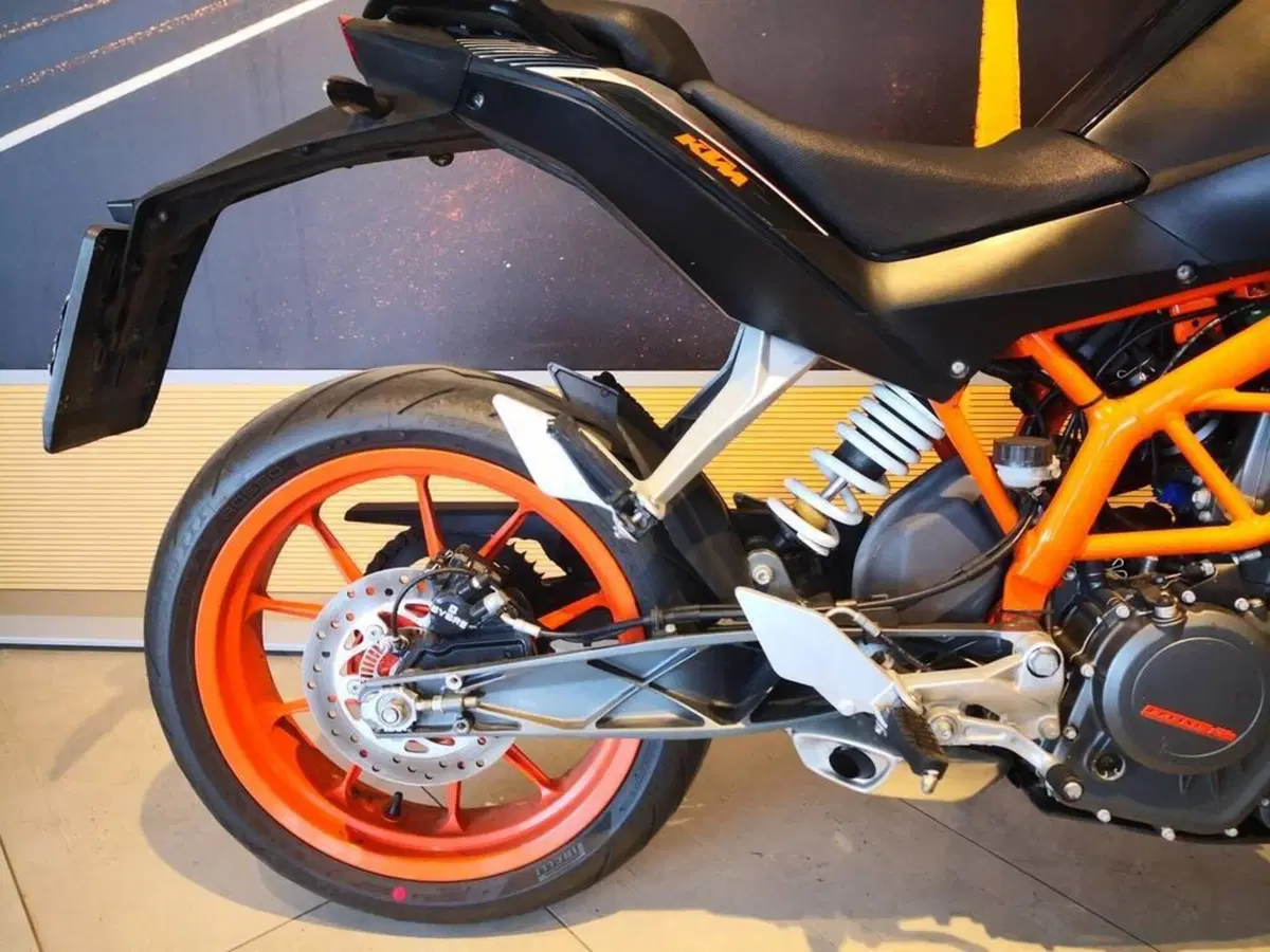 KTM 390 Duke ABS (2012 - 16) (5)