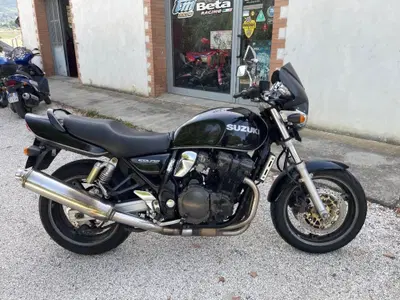 Suzuki GSX 750 (1998 - 03) usata