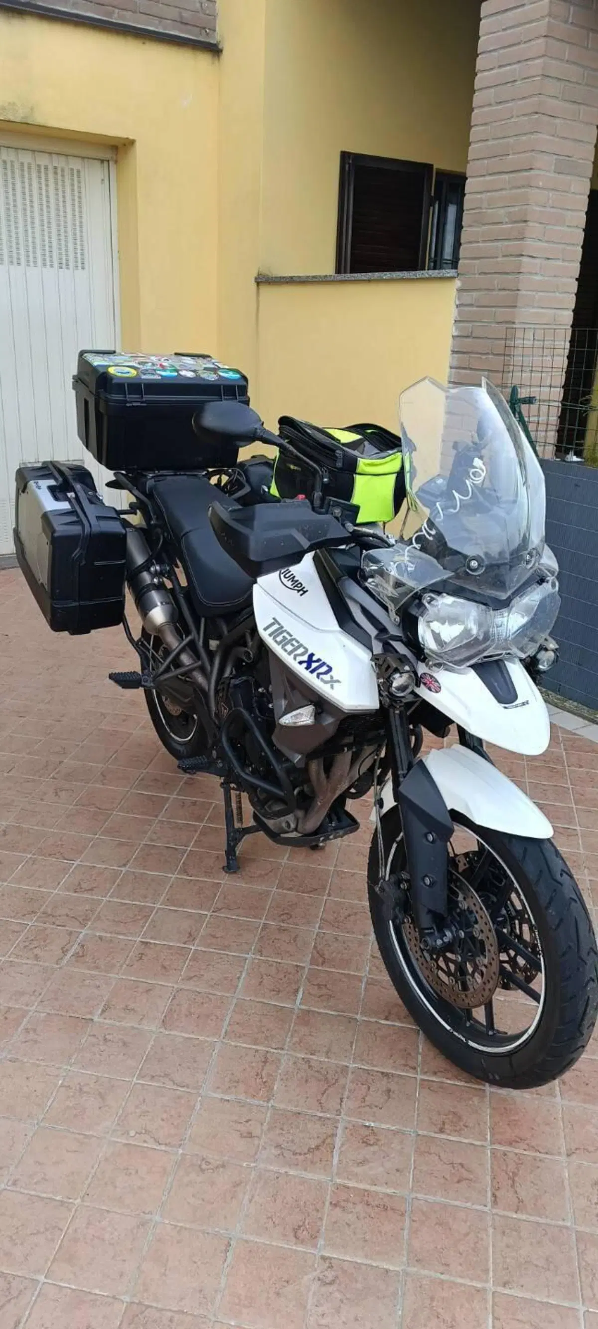Triumph Tiger 800 XRx (2015 - 17) (3)