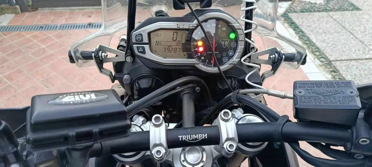 Triumph Tiger 800 XRx (2015 - 17) (4)