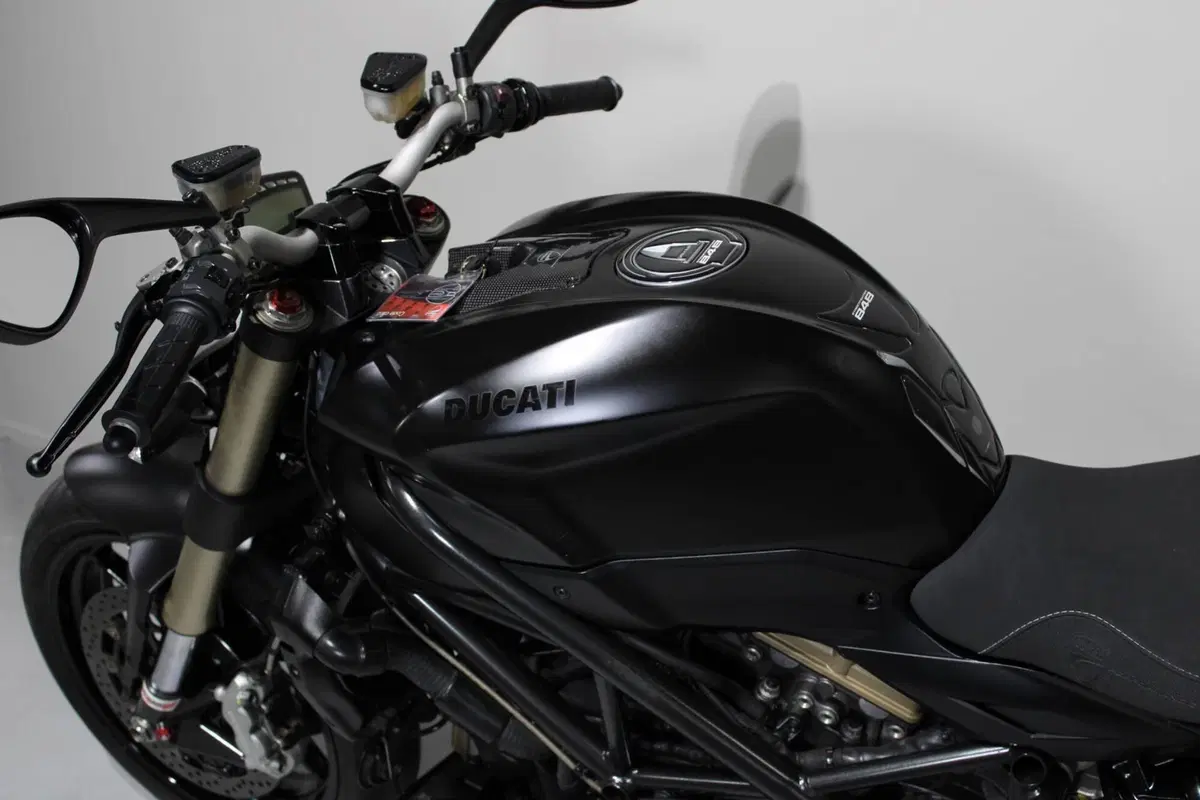Ducati Streetfighter 848 (2011 - 15) (5)
