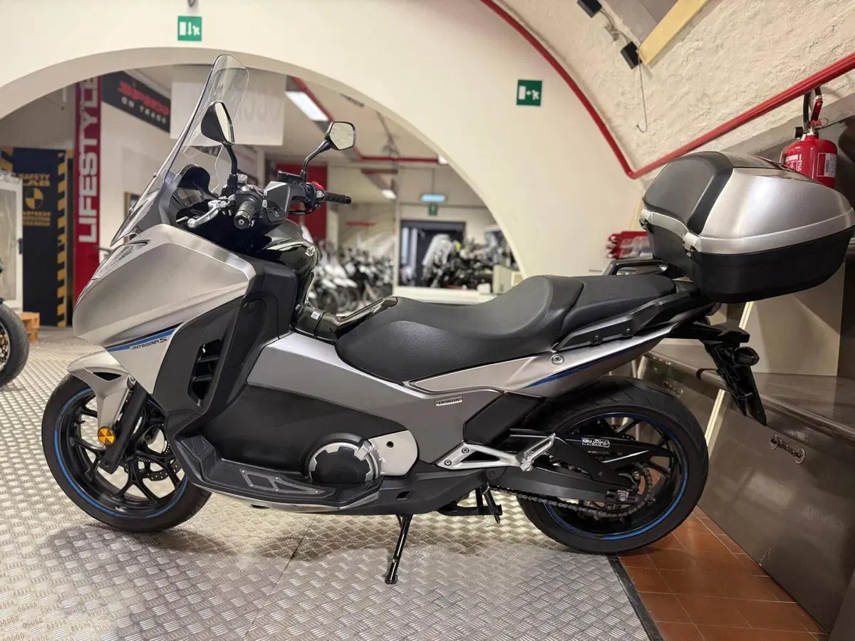 Honda Integra 750 DCT (2018 - 20) (2)