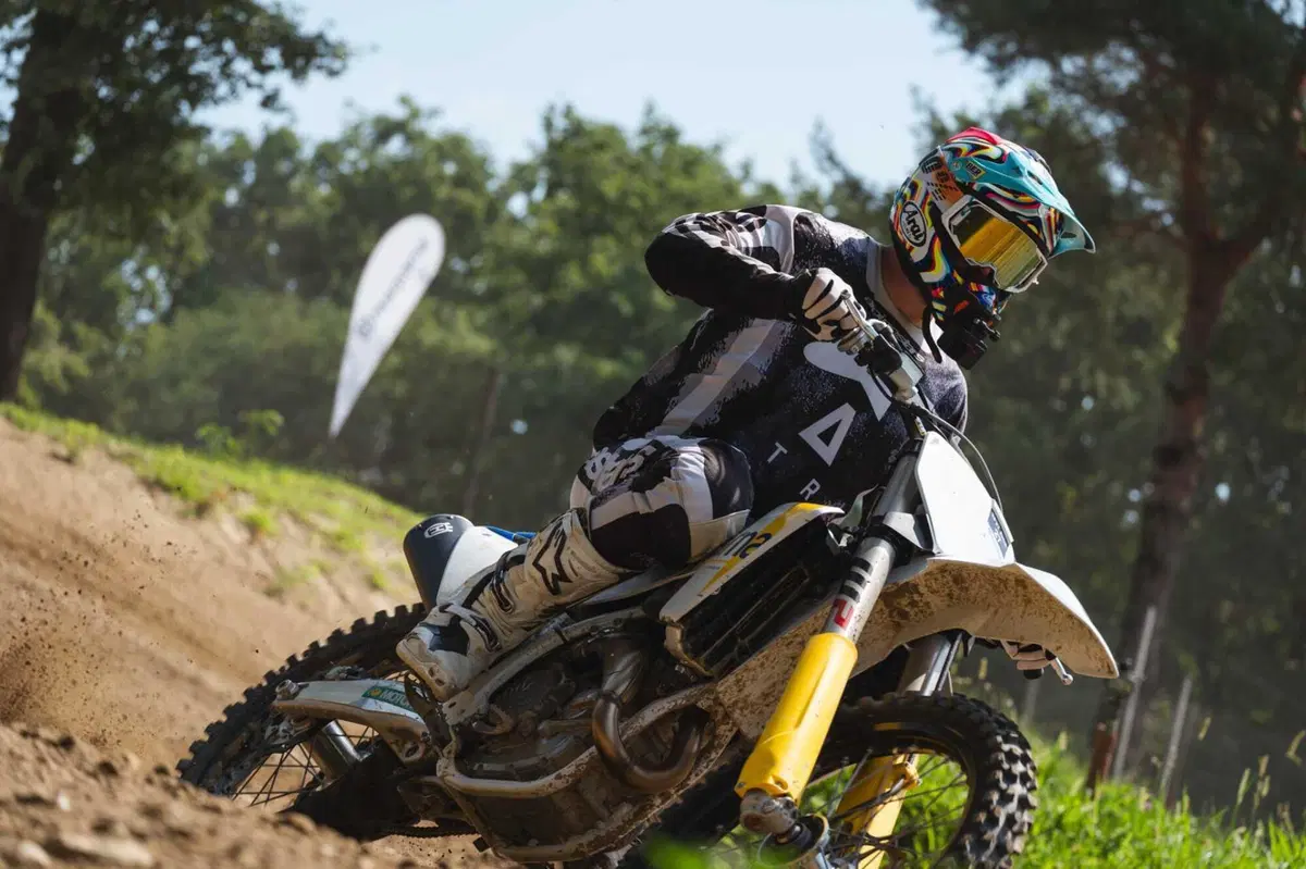 125 vs. 250 vs. 300 vs. 450! Tutte contro tutte, quale è la migliore per fare motocross? [VIDEO] (23)