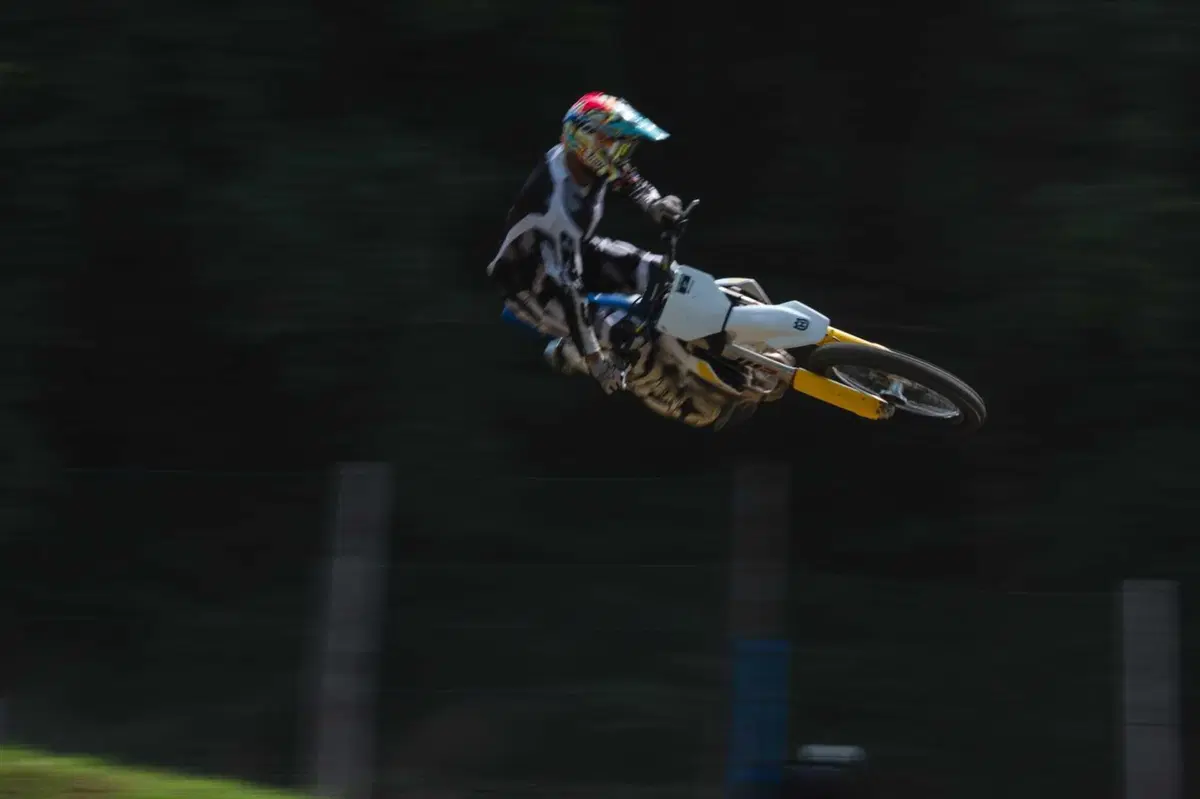 125 vs. 250 vs. 300 vs. 450! Tutte contro tutte, quale è la migliore per fare motocross? [VIDEO] (24)