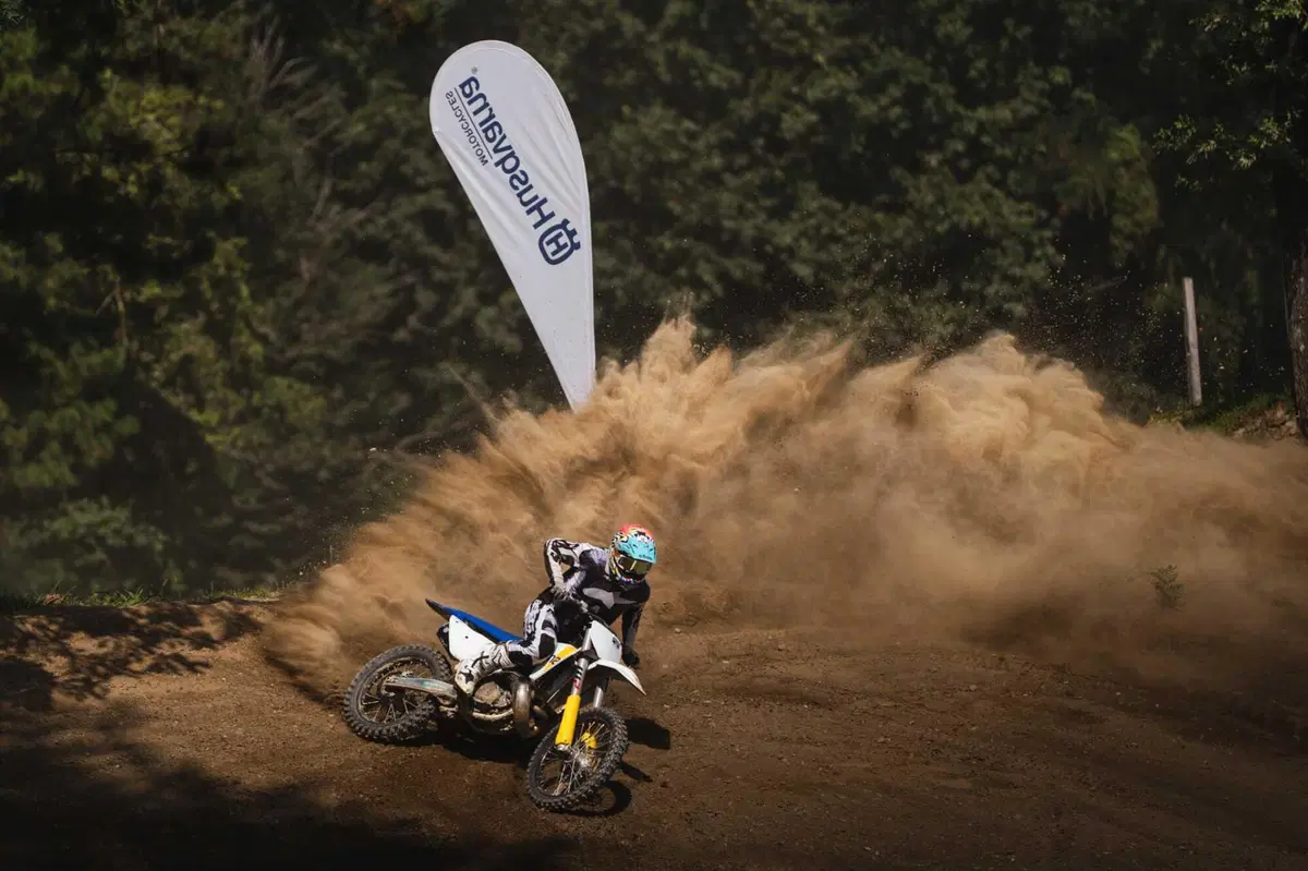 125 vs. 250 vs. 300 vs. 450! Tutte contro tutte, quale è la migliore per fare motocross? [VIDEO] (35)