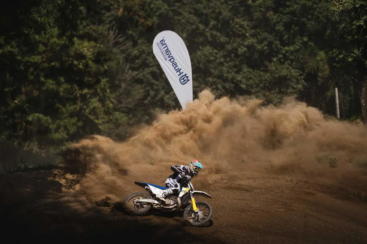 125 vs. 250 vs. 300 vs. 450! Tutte contro tutte, quale è la migliore per fare motocross? [VIDEO] (34)