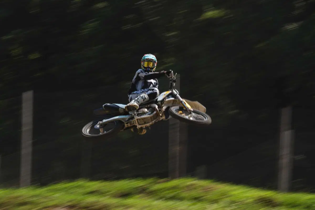 125 vs. 250 vs. 300 vs. 450! Tutte contro tutte, quale è la migliore per fare motocross? [VIDEO] (26)