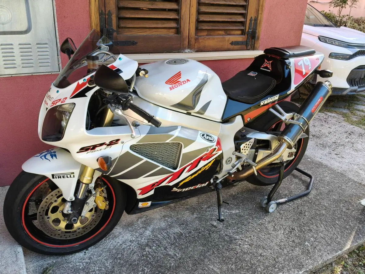 Honda VTR 1000 SP-2 (2002 - 06) (2)