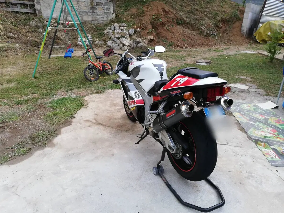 Honda VTR 1000 SP-2 (2002 - 06) (3)