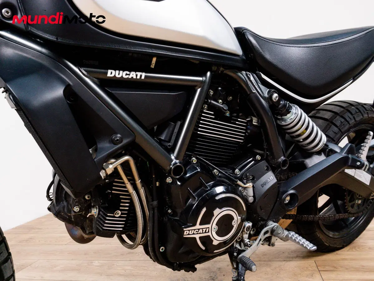 Ducati Scrambler 800 Icon Dark (2020) (9)