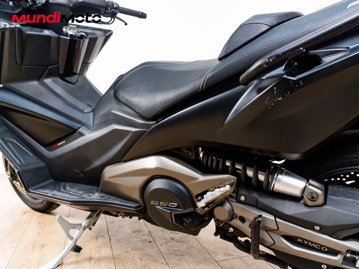 Kymco AK 550 ETS (2021 - 26) (10)