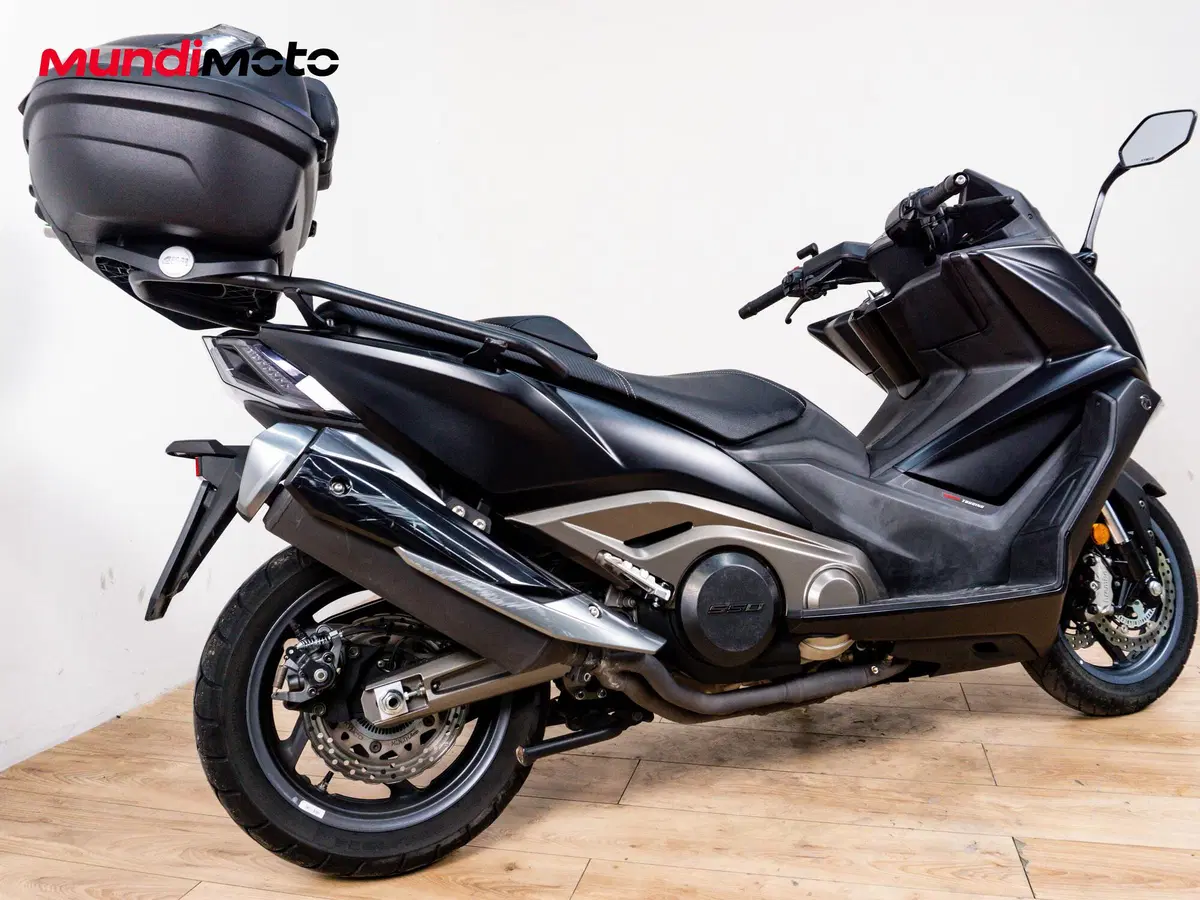 Kymco AK 550 ETS (2021 - 26) (3)