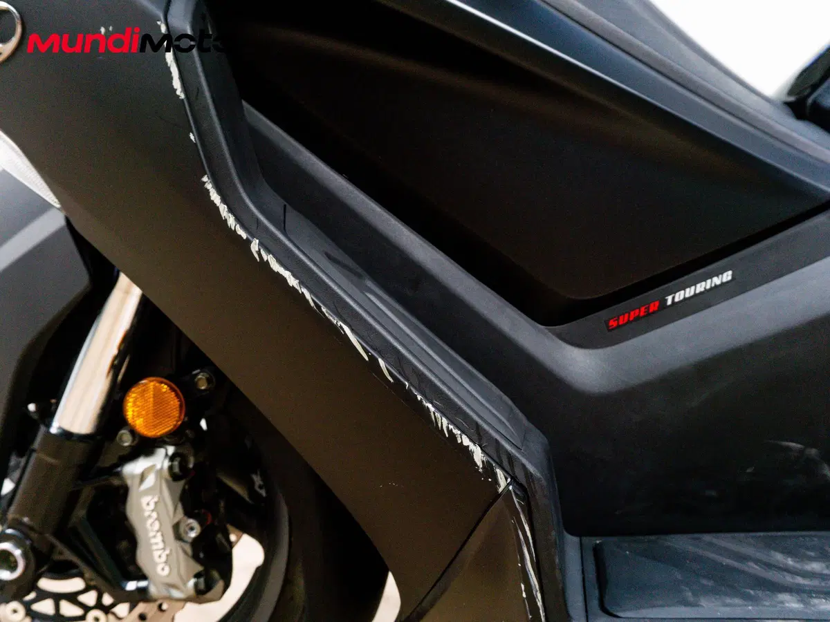 Kymco AK 550 ETS (2021 - 26) (16)
