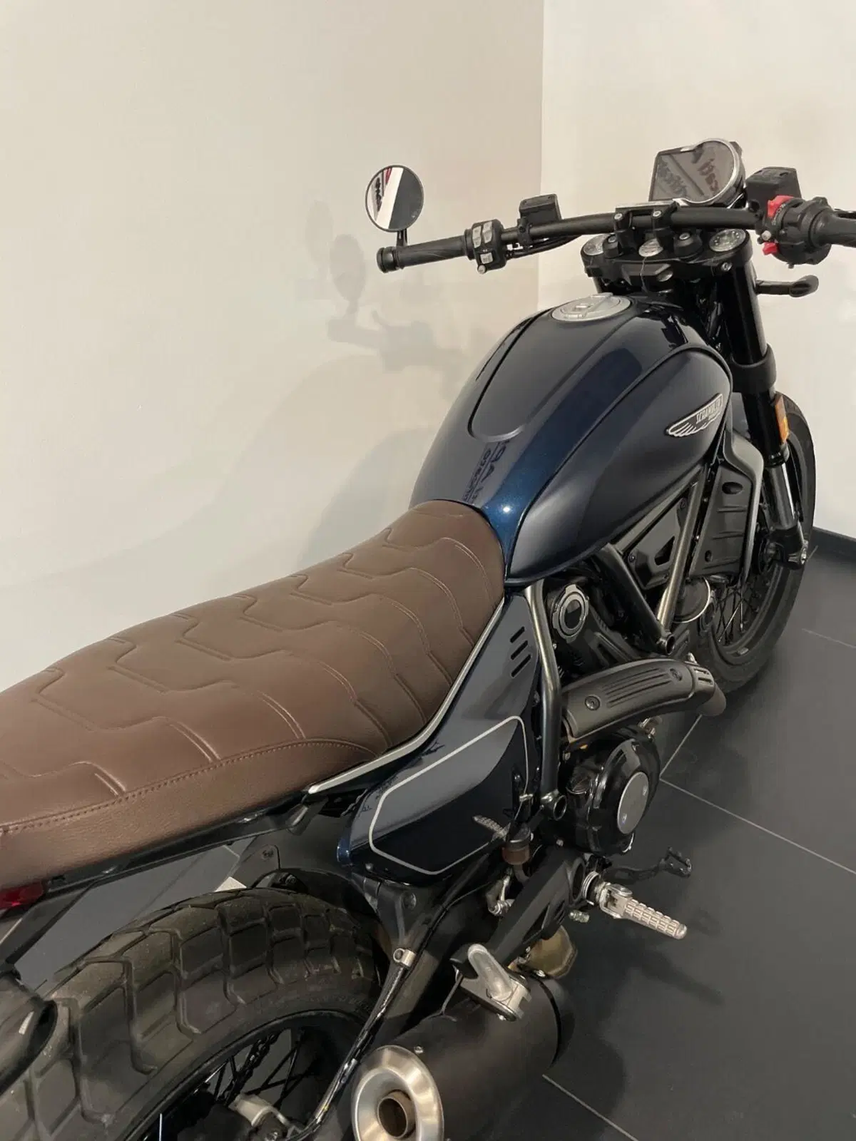 Ducati Scrambler 800 Nightshift (2023 - 24) (4)