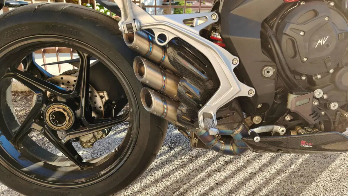 MV Agusta Brutale 800 EAS ABS (2016 - 19) (3)