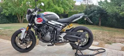 Triumph Trident 660 Triple Tribute Edition (2024) usata