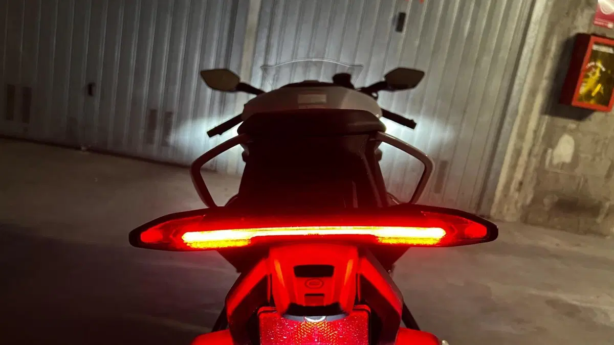 CFMOTO 675SR-R (2025 - 26) (3)