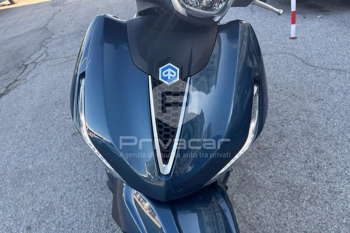 Piaggio Beverly 400 ABS-ASR (2021 - 24) (8)