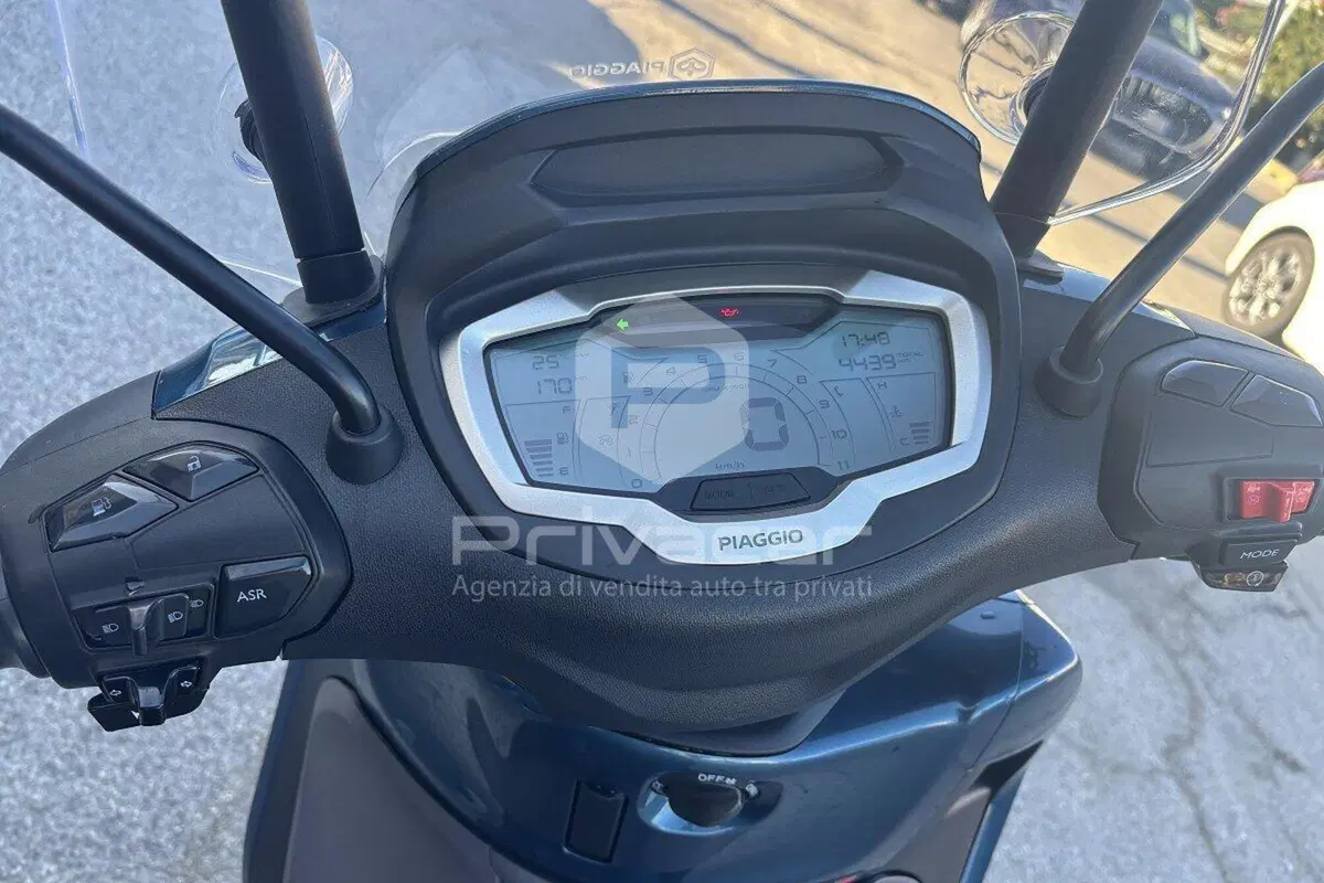 Piaggio Beverly 400 ABS-ASR (2021 - 24) (10)