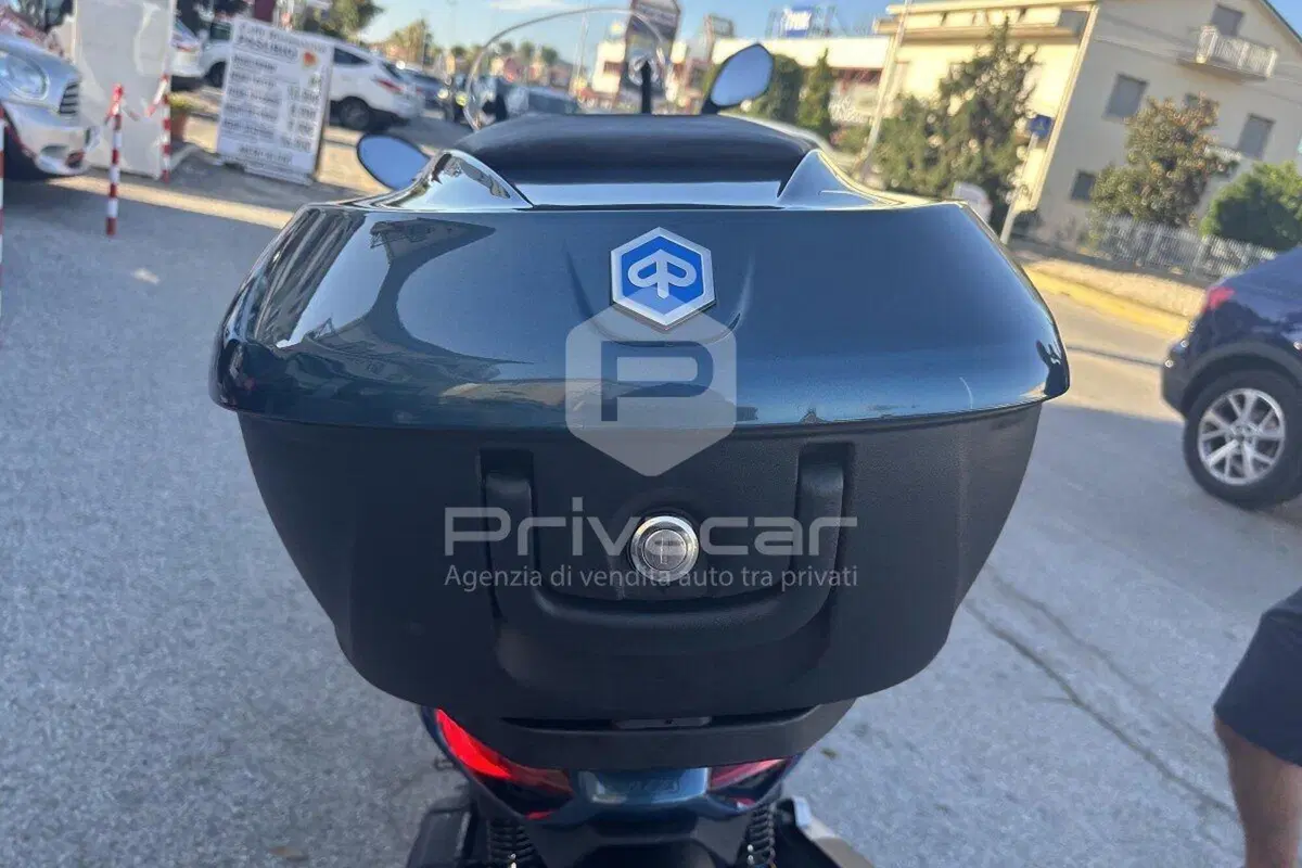 Piaggio Beverly 400 ABS-ASR (2021 - 24) (14)