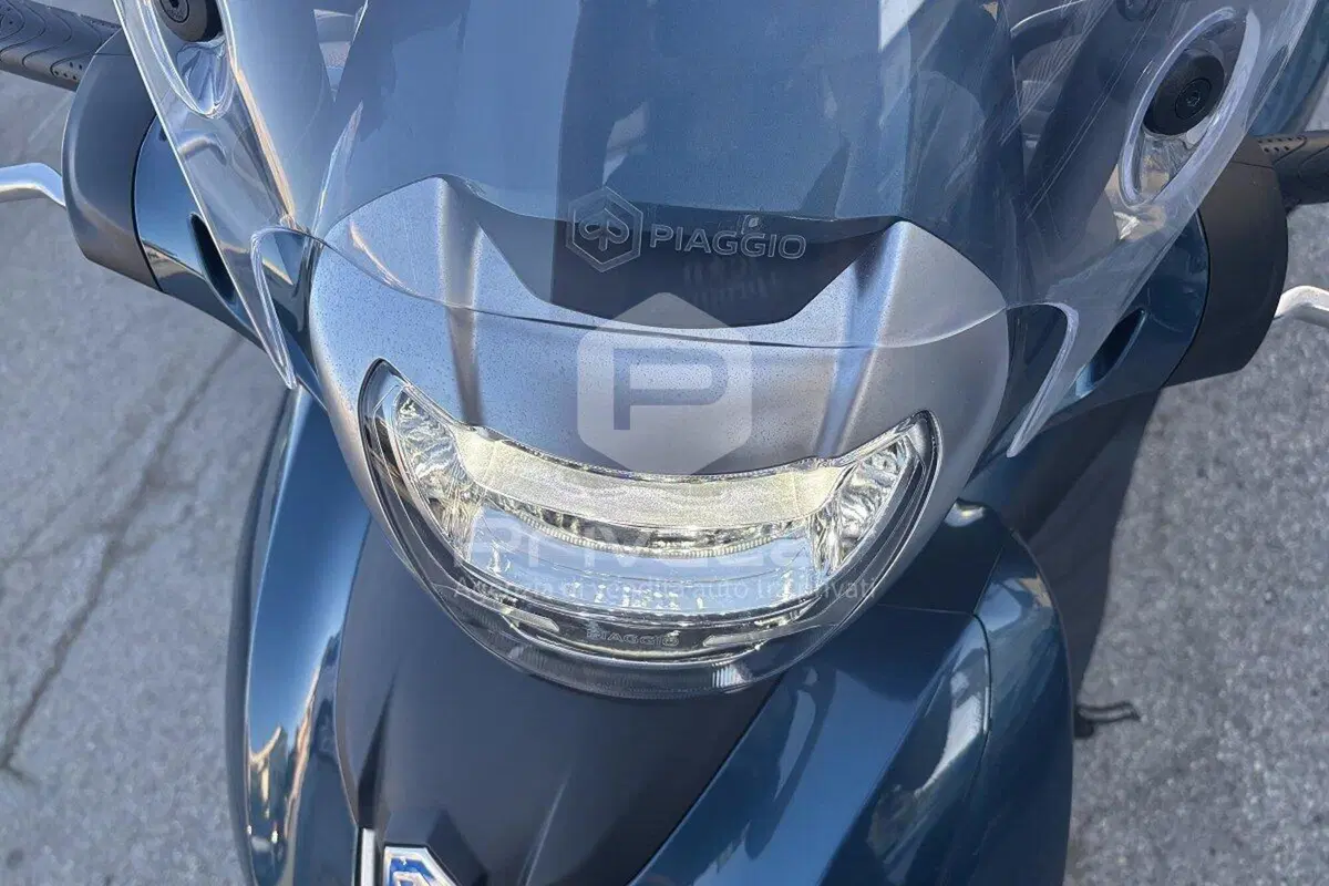 Piaggio Beverly 400 ABS-ASR (2021 - 24) (9)