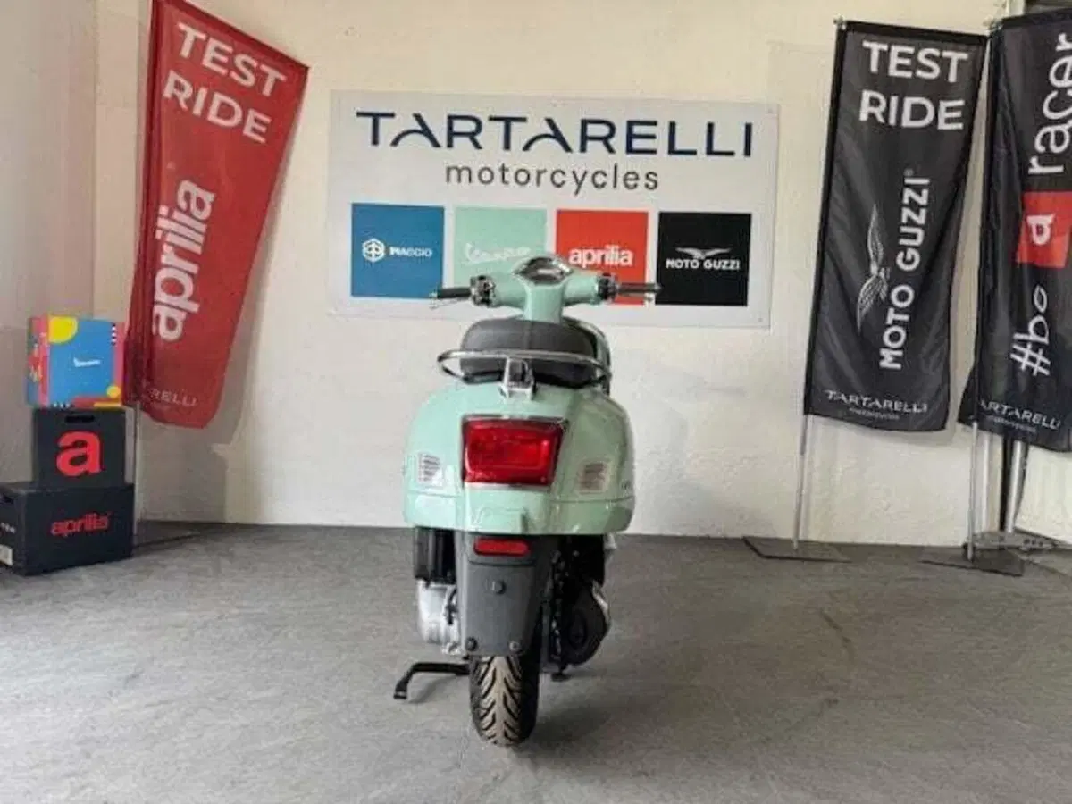 Vespa GTS 125 (2025 - 26) (7)