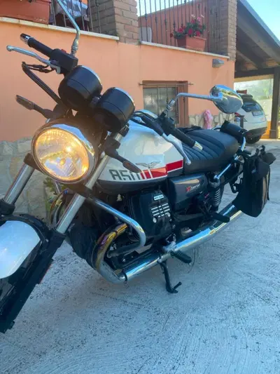Moto Guzzi V7 Special (2025 - 26) usata