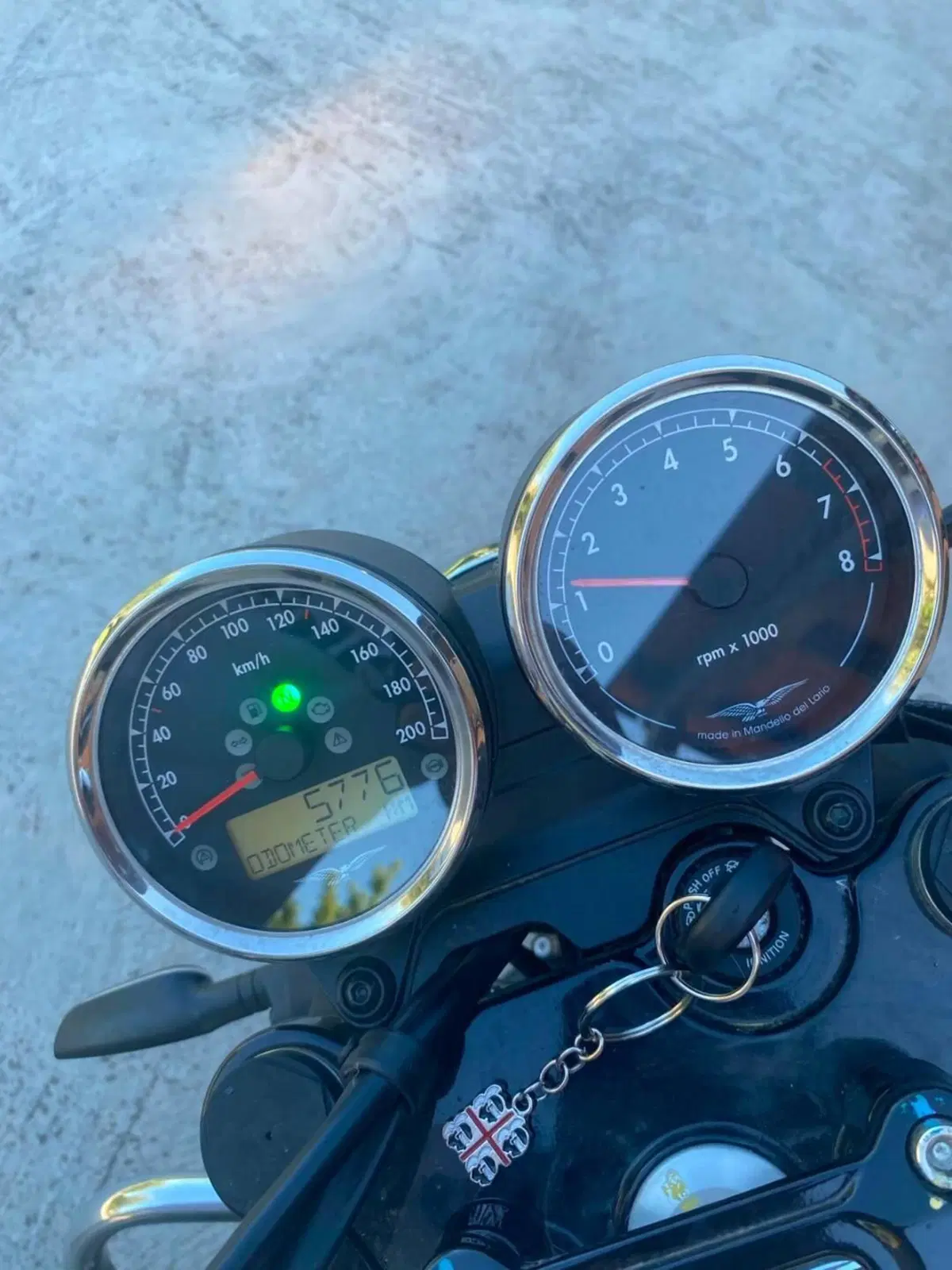 Moto Guzzi V7 Special (2025 - 26) (3)